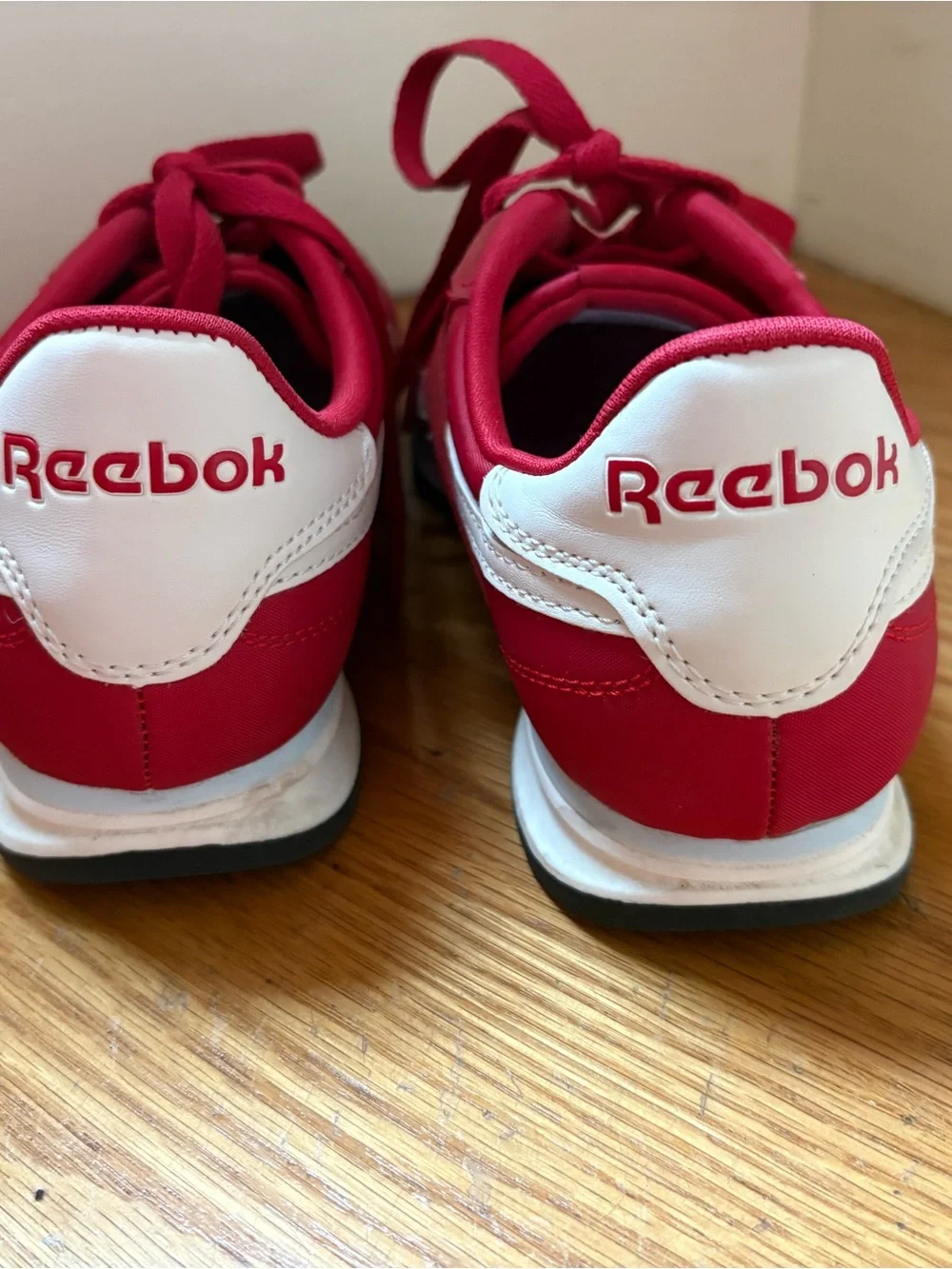 Reebok classic low